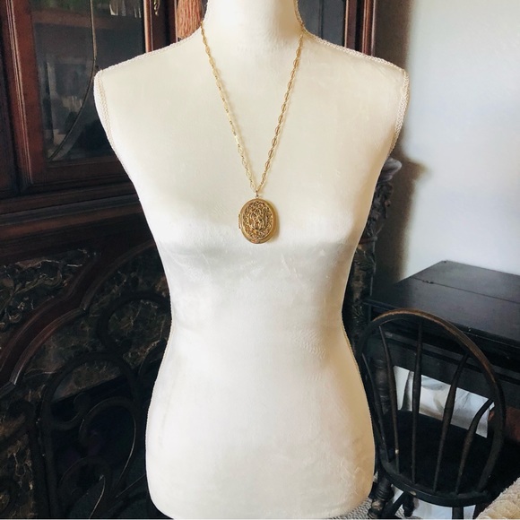 Vintage 60s Park Lane gold tone locket necklace - Picture 5 of 8